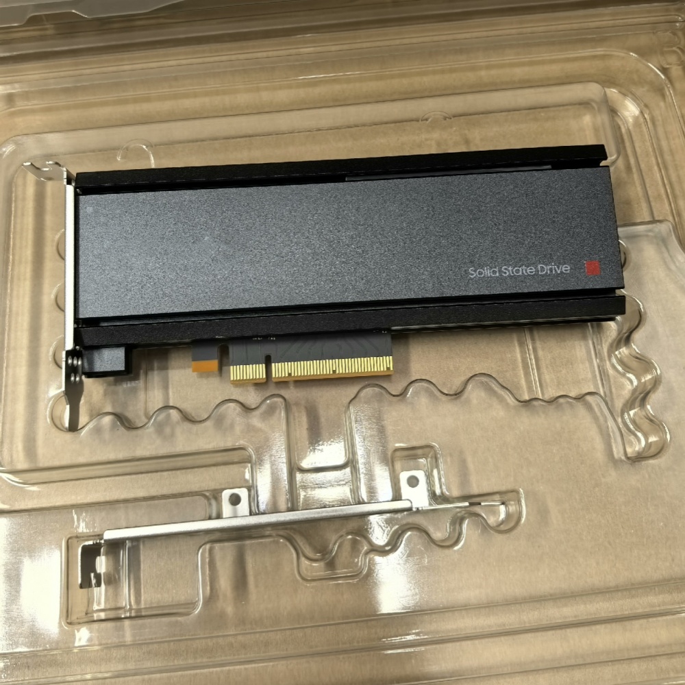 YENI Orijinal PM1735 1.6T 3.2T - Samsung Ssd incelemesi ve fiyatı